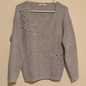 Vero Moda Heather Gray V-Neck Sweater